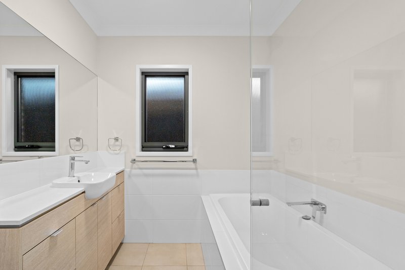 Photo - 42 Cooper Crescent, Jimboomba QLD 4280 - Image 19