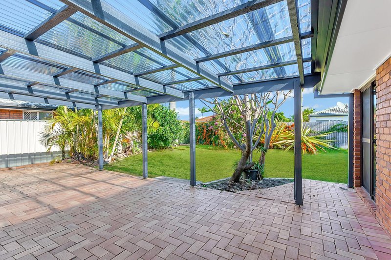 Photo - 42 Coronet Crescent, Burleigh Waters QLD 4220 - Image 5