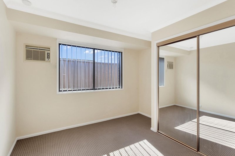 Photo - 42 Coronet Crescent, Burleigh Waters QLD 4220 - Image 13