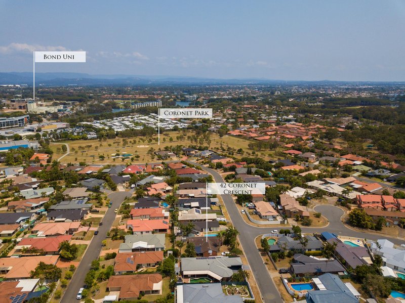 Photo - 42 Coronet Crescent, Burleigh Waters QLD 4220 - Image 18