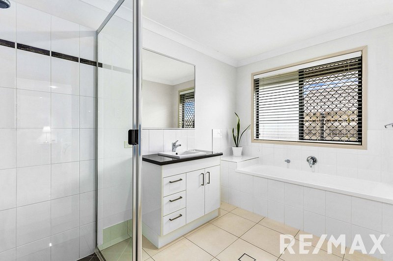 Photo - 42 Crawford Drive, Dundowran QLD 4655 - Image 11