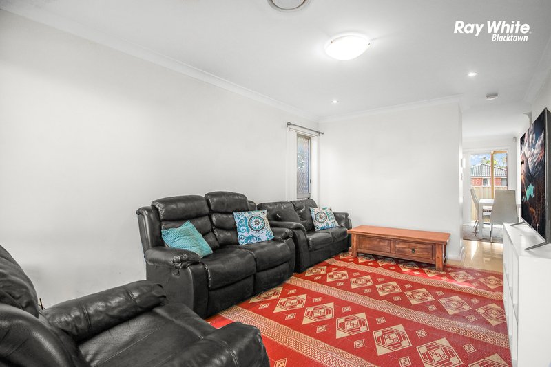 Photo - 42 Criterion Crescent, Doonside NSW 2767 - Image 2