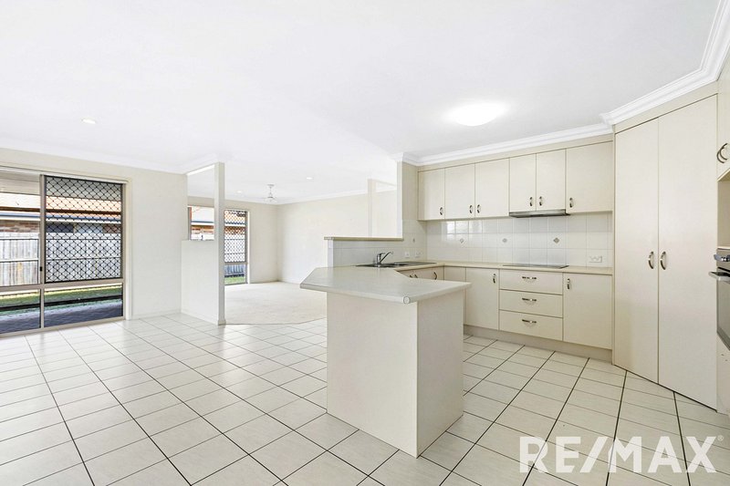 Photo - 42 Cromdale Circuit, Kawungan QLD 4655 - Image 13