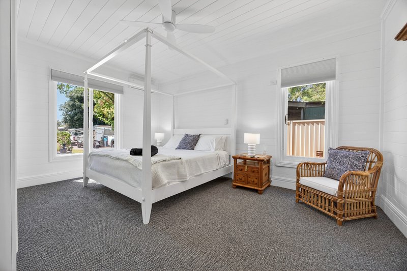 Photo - 42 Culeenup Road, North Yunderup WA 6208 - Image 11
