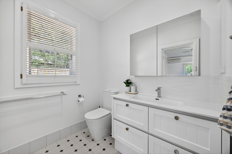 Photo - 42 Culeenup Road, North Yunderup WA 6208 - Image 13
