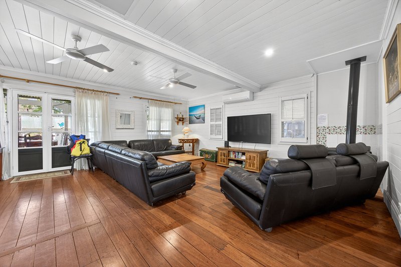 Photo - 42 Culeenup Road, North Yunderup WA 6208 - Image 16