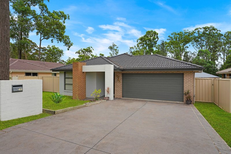 Photo - 42 De L'Isle Drive, Wyong NSW 2259 - Image