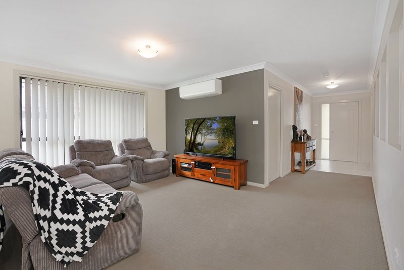 Photo - 42 De L'Isle Drive, Wyong NSW 2259 - Image 2