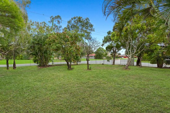 Photo - 42 Dean Street, Bray Park QLD 4500 - Image 11