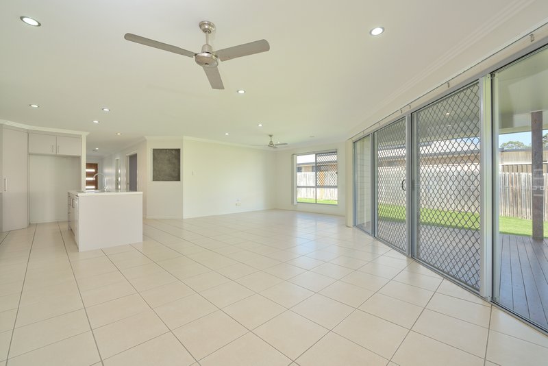 Photo - 42 Dean Street, Glen Eden QLD 4680 - Image 6