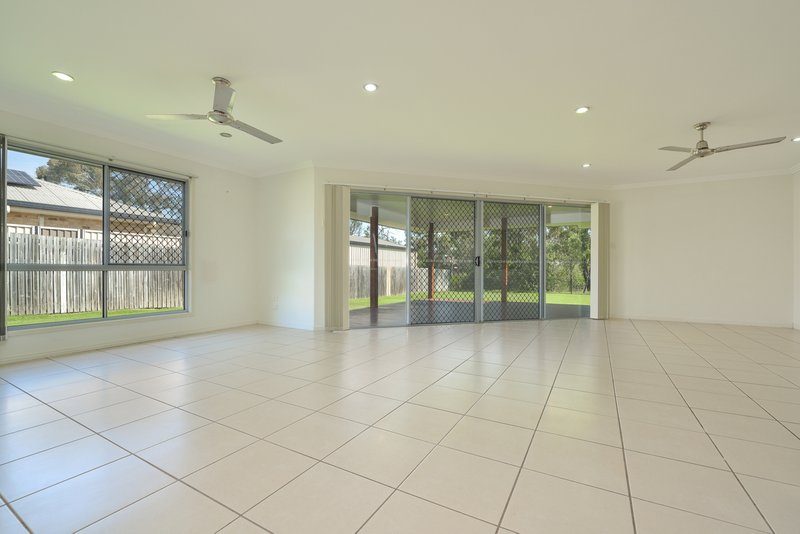 Photo - 42 Dean Street, Glen Eden QLD 4680 - Image 7