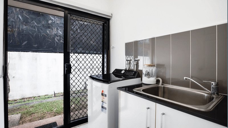 Photo - 42 Deane Crescent, Rosebery NT 0832 - Image 11
