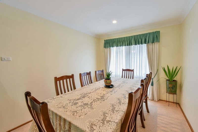 Photo - 42 Debenham Avenue, Leumeah NSW 2560 - Image 4