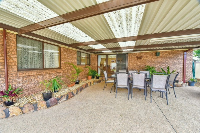 Photo - 42 Debenham Avenue, Leumeah NSW 2560 - Image 11