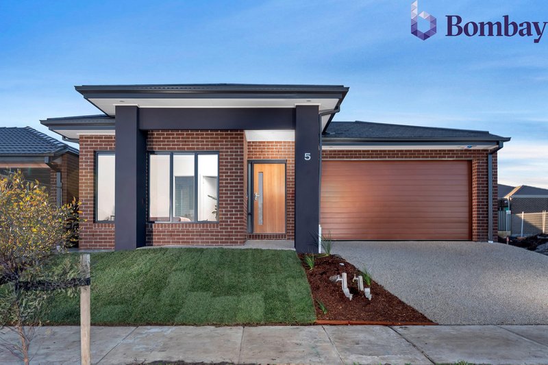 42 Distinction Drive, Craigieburn VIC 3064