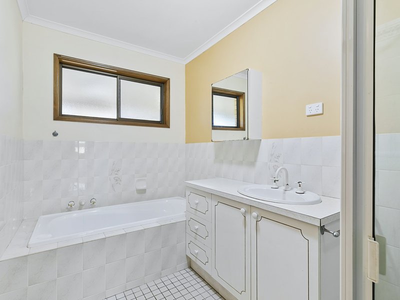 Photo - 42 Dolphin Drive, Bongaree QLD 4507 - Image 12