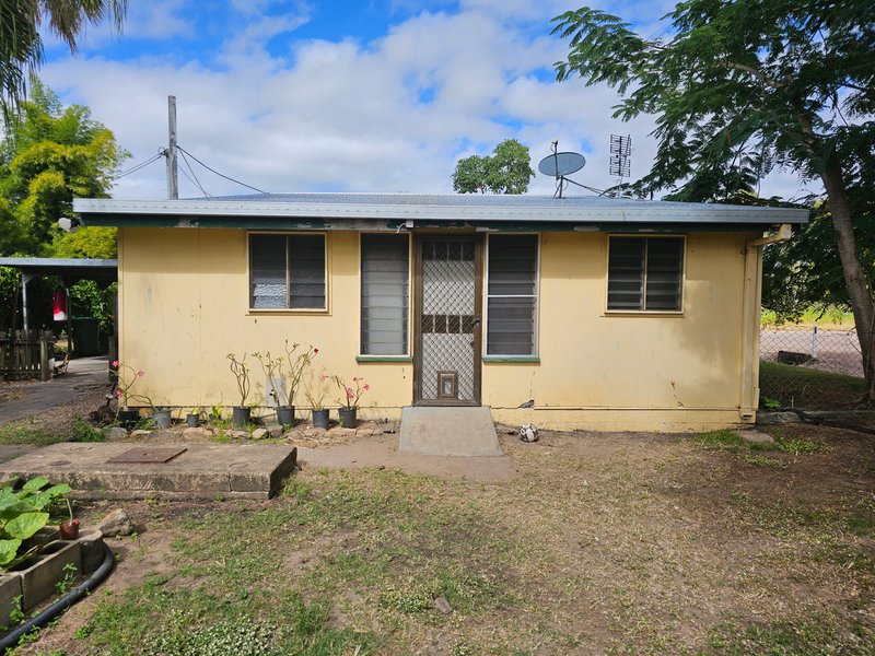 Photo - 42 Donaghue Street, Giru QLD 4809 - Image 11