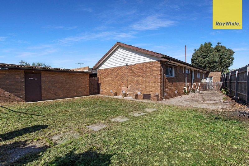 Photo - 42 Dover Street, Albanvale VIC 3021 - Image 8