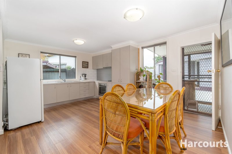 Photo - 42 Eastern Avenue, Newborough VIC 3825 - Image 4