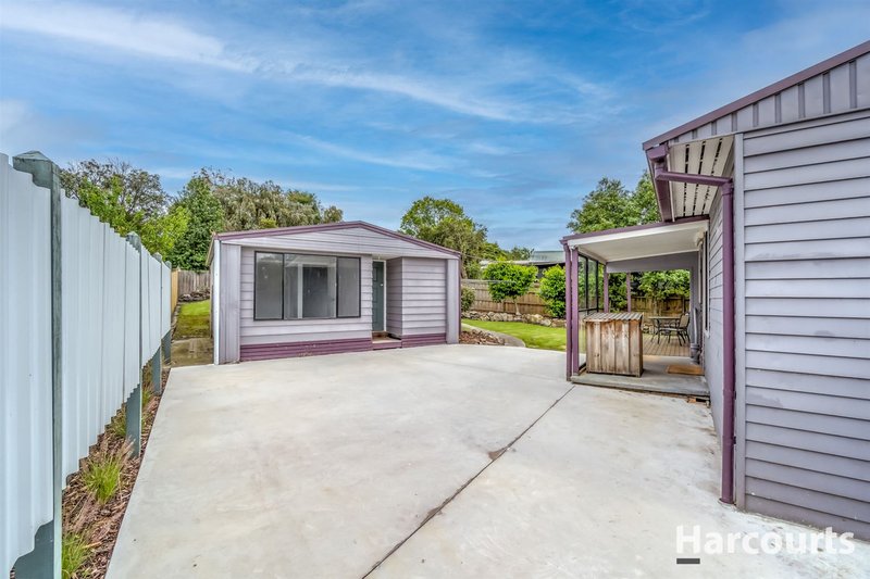 Photo - 42 Eastern Avenue, Newborough VIC 3825 - Image 9