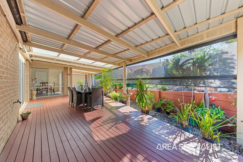 Photo - 42 Ebony Drive, Pakenham VIC 3810 - Image 4