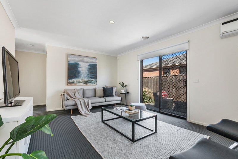 Photo - 42 Edenvale Boulevard, Wollert VIC 3750 - Image 3