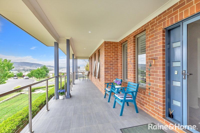 42 Falcon Drive, Tamworth NSW 2340