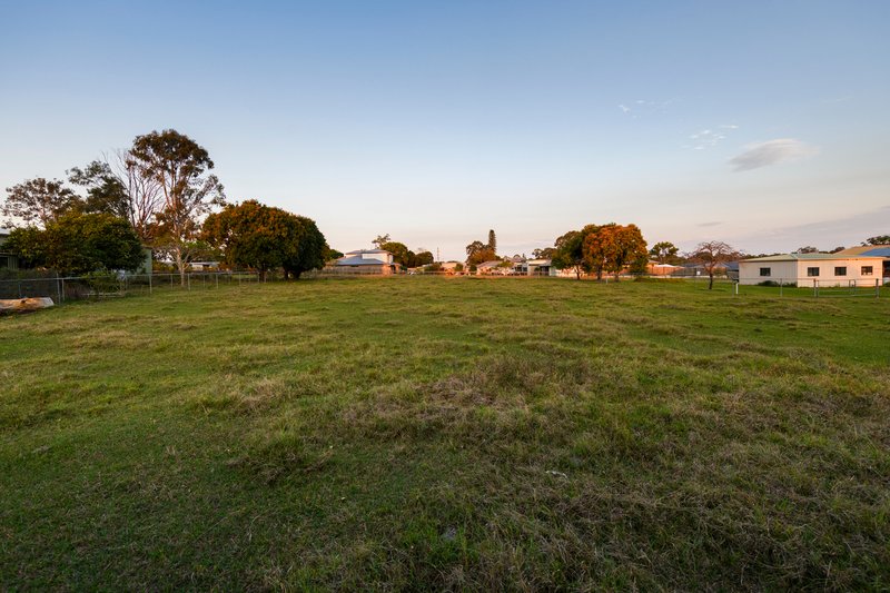 Photo - 42 Feather Court, Morayfield QLD 4506 - Image 14