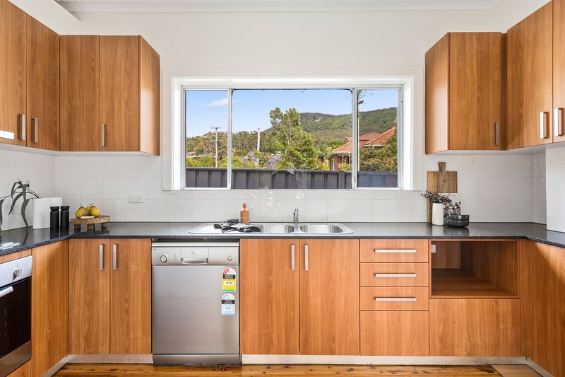 Photo - 42 Francis Street, Corrimal NSW 2518 - Image 6