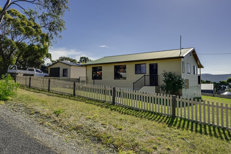 42 Free Street, White Beach TAS 7184