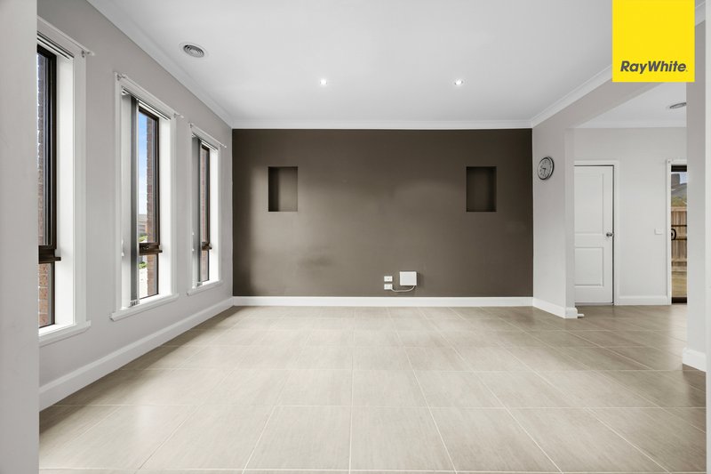 Photo - 42 Gallery Avenue, Harkness VIC 3337 - Image 11