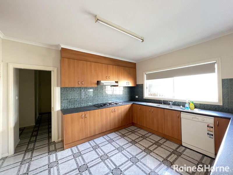 Photo - 42 Garden Drive, Braybrook VIC 3019 - Image 2