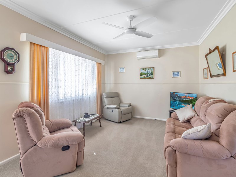 Photo - 42 Glanville Road, Sussex Inlet NSW 2540 - Image 4