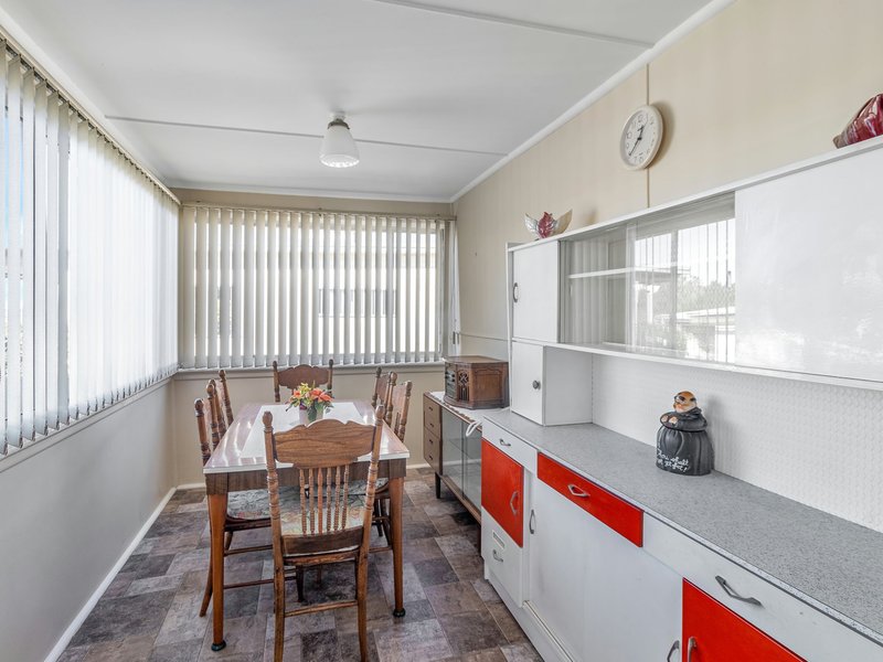 Photo - 42 Glanville Road, Sussex Inlet NSW 2540 - Image 5