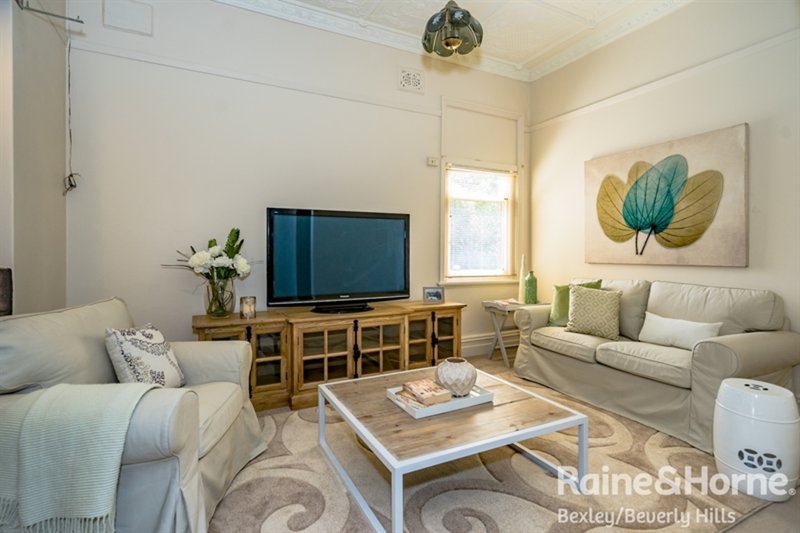 Photo - 42 Glenfarne Street, Bexley NSW 2207 - Image 4