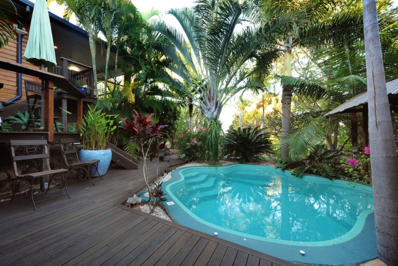 Photo - 42 Gloucester Avenue, Hideaway Bay QLD 4800 - Image 3