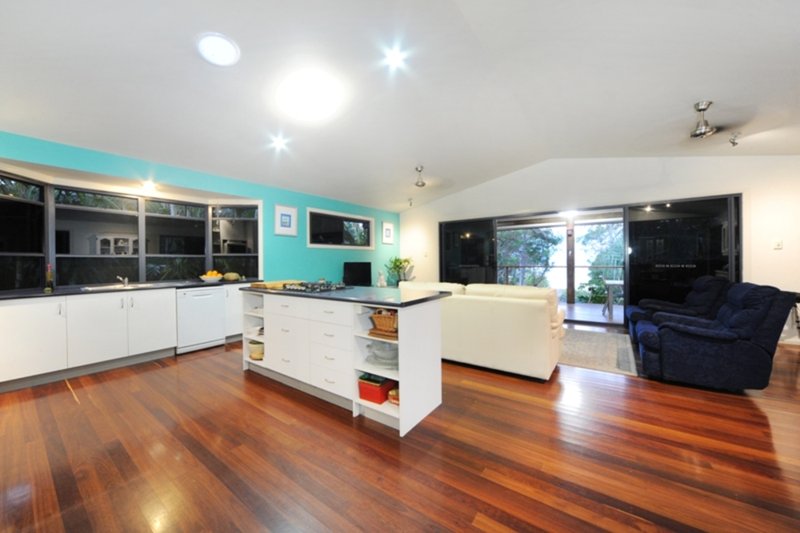 Photo - 42 Gloucester Avenue, Hideaway Bay QLD 4800 - Image 7