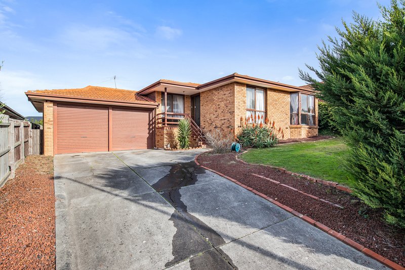 42 Granton Avenue, Endeavour Hills VIC 3802