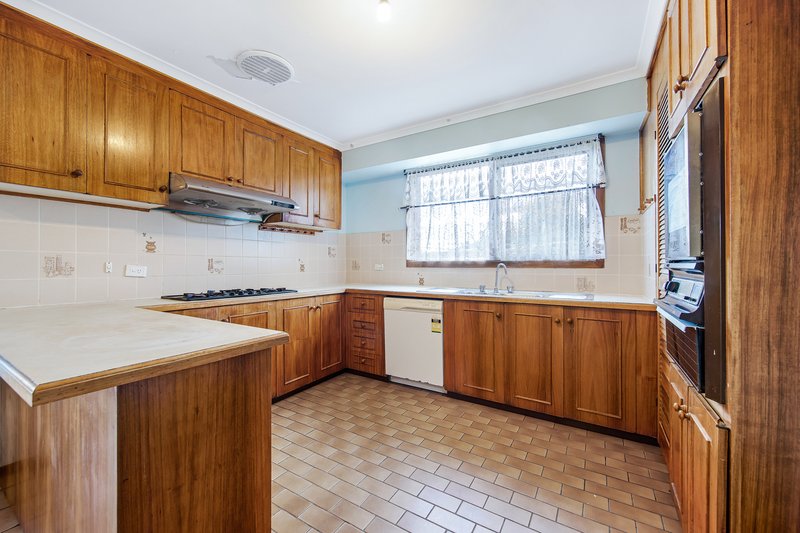 Photo - 42 Granton Avenue, Endeavour Hills VIC 3802 - Image 2