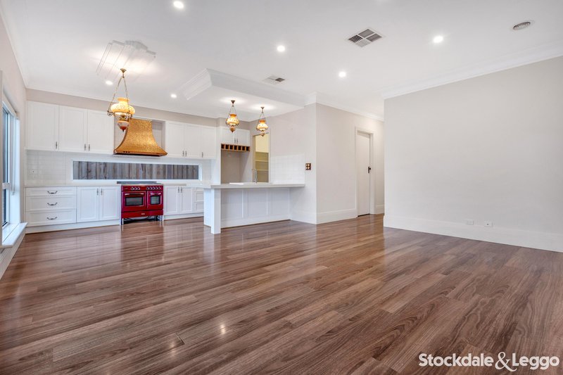 Photo - 42 Hartney Avenue, Mickleham VIC 3064 - Image 5