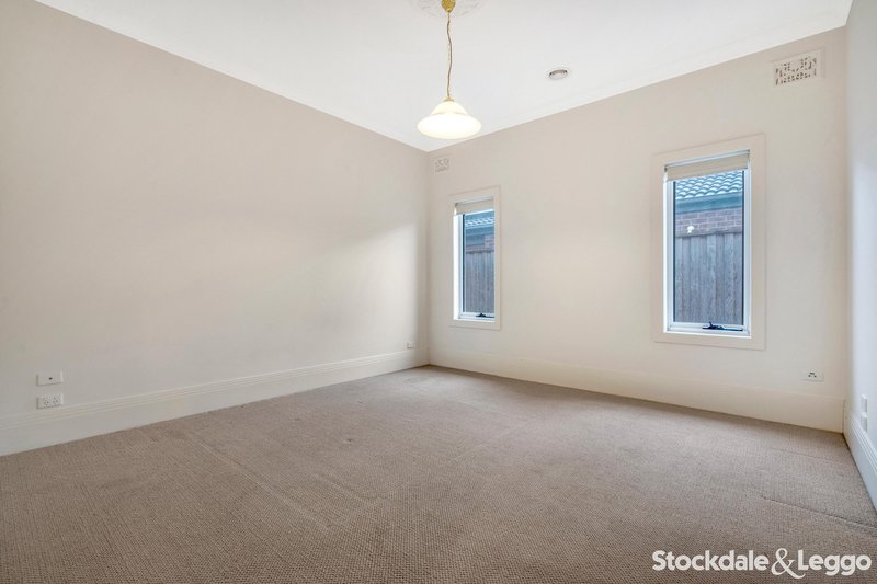 Photo - 42 Hartney Avenue, Mickleham VIC 3064 - Image 7