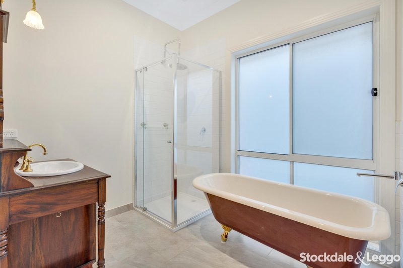 Photo - 42 Hartney Avenue, Mickleham VIC 3064 - Image 9