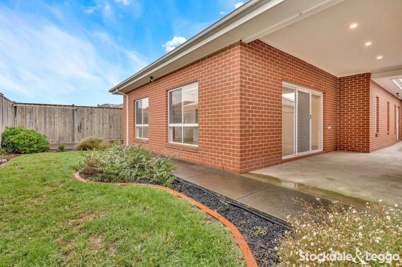 Photo - 42 Hartney Avenue, Mickleham VIC 3064 - Image 10