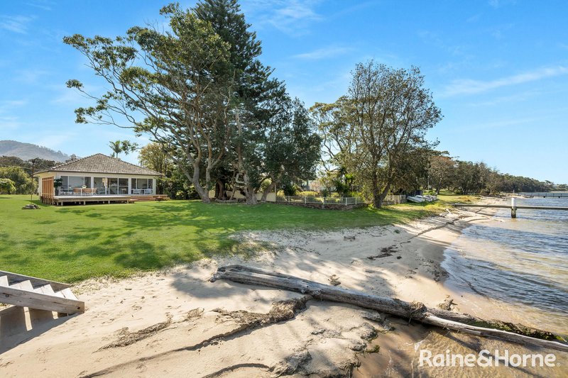 42 Hay Avenue, Shoalhaven Heads NSW 2535