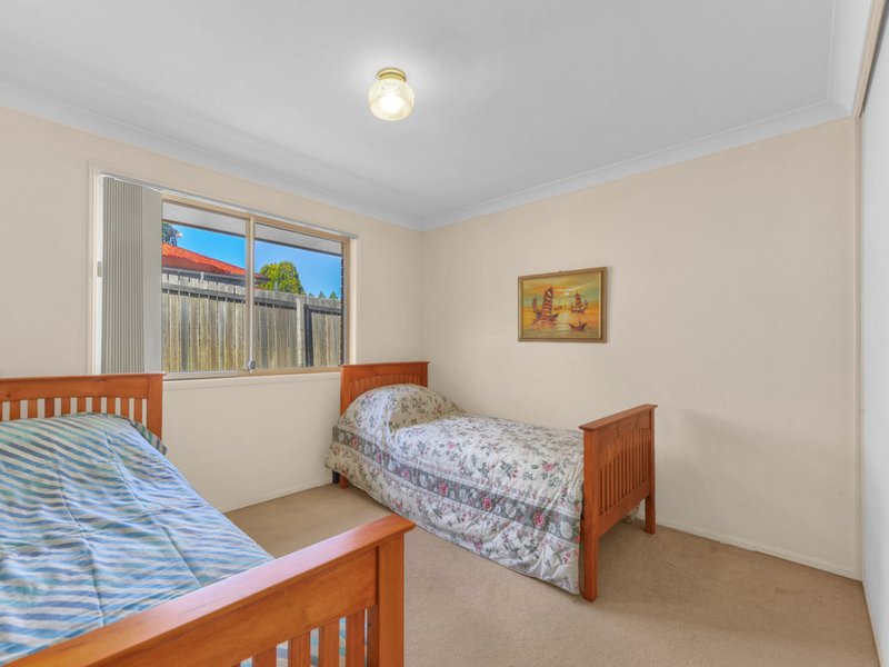 Photo - 42 Hayward Avenue, Cashmere QLD 4500 - Image 12