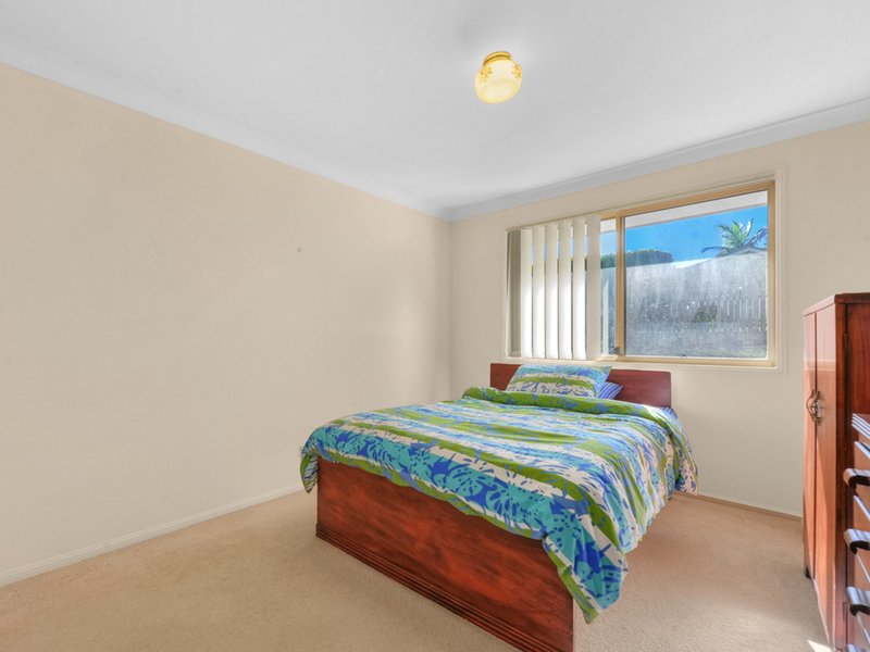 Photo - 42 Hayward Avenue, Cashmere QLD 4500 - Image 13