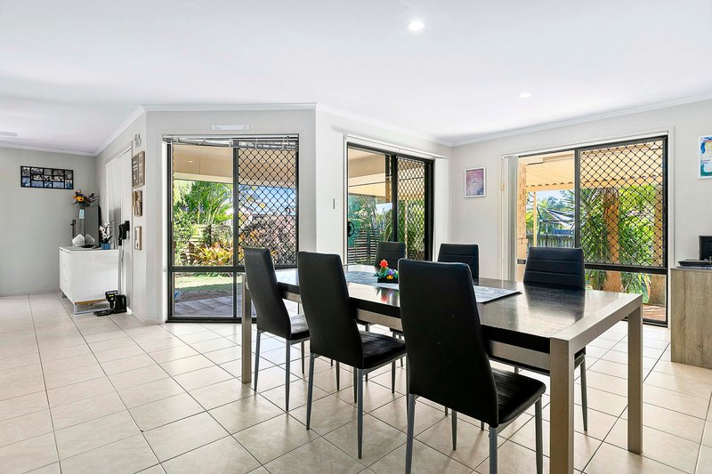 Photo - 42 Heather Way, Urraween QLD 4655 - Image 7