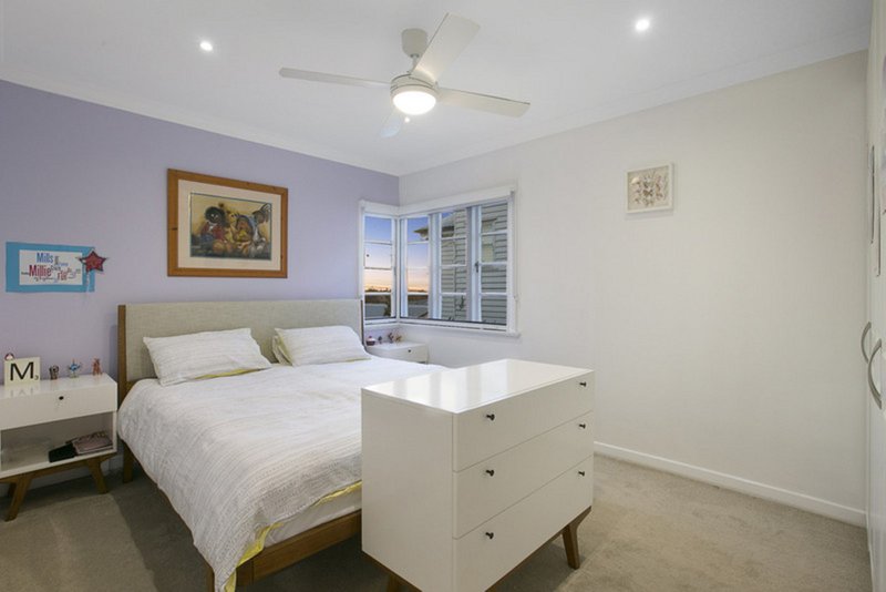 Photo - 42 Henderson Street, Camp Hill QLD 4152 - Image 16