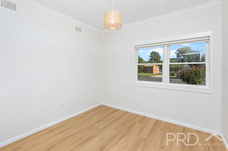 Photo - 42 Herbert Street, Tumut NSW 2720 - Image 5