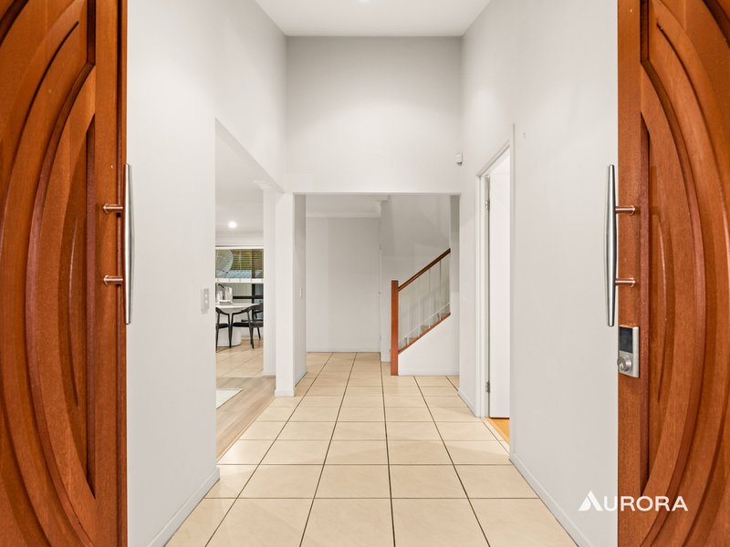 Photo - 42 Hillardt Street, Robertson QLD 4109 - Image 2